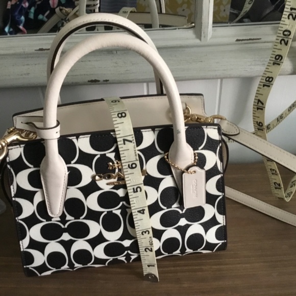 Handbag - Picture 4 of 6